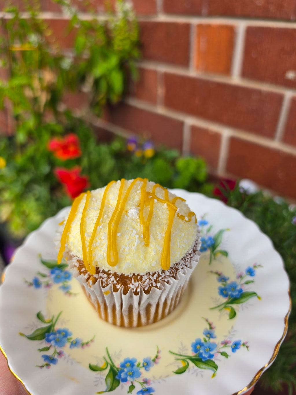 Caramel banana coconut cupcake (GF + Vegan)