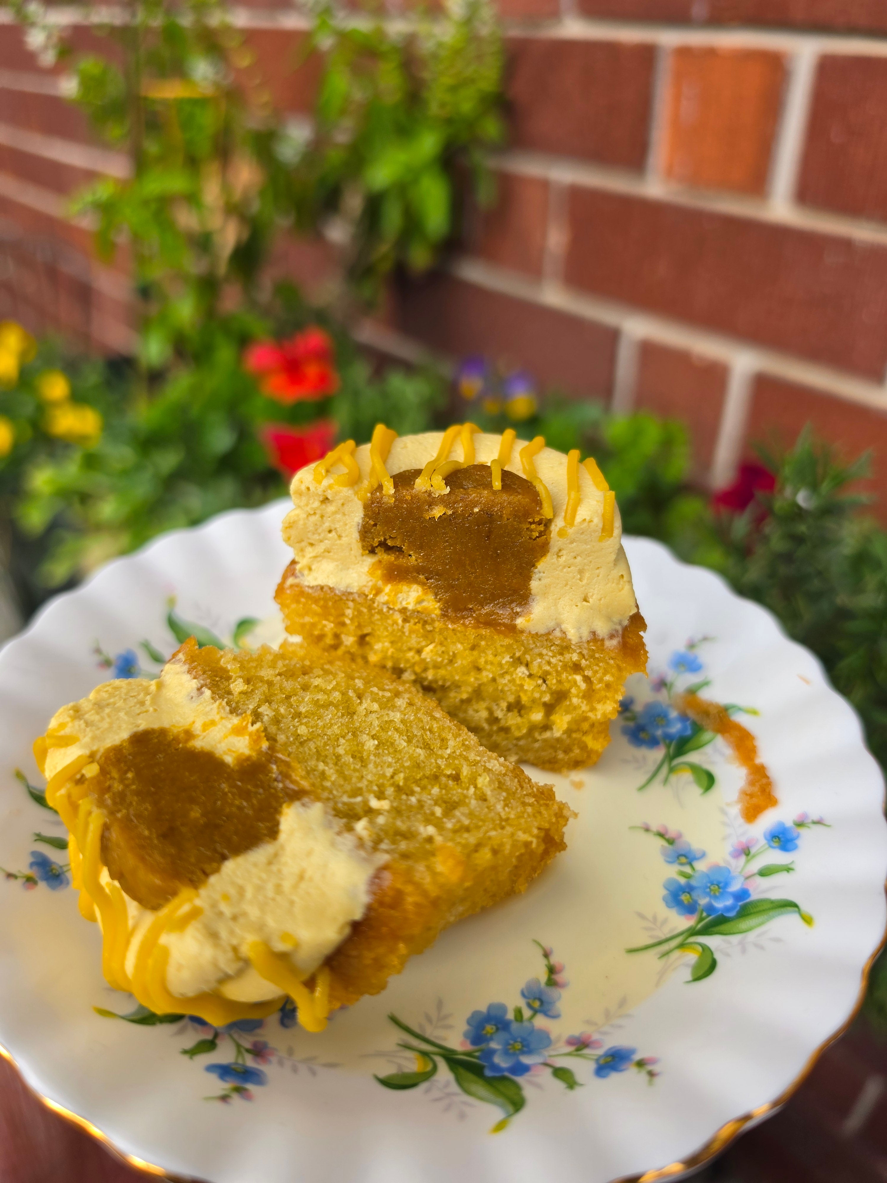 Caramel cookie dough cupcake (GF + Vegan)