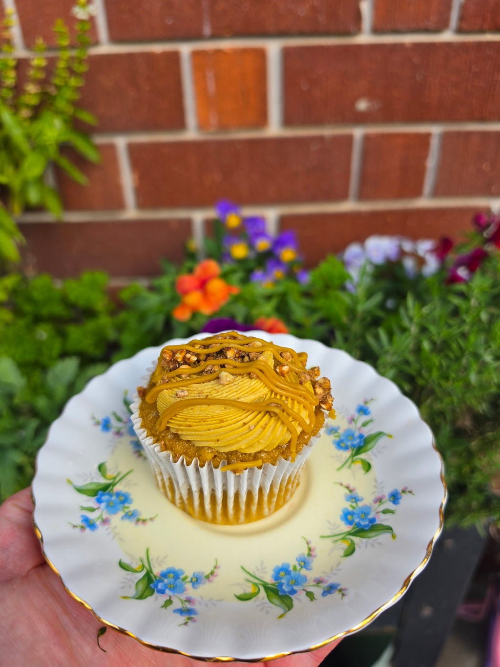 Caramel crunch cupcake (GF + Vegan)