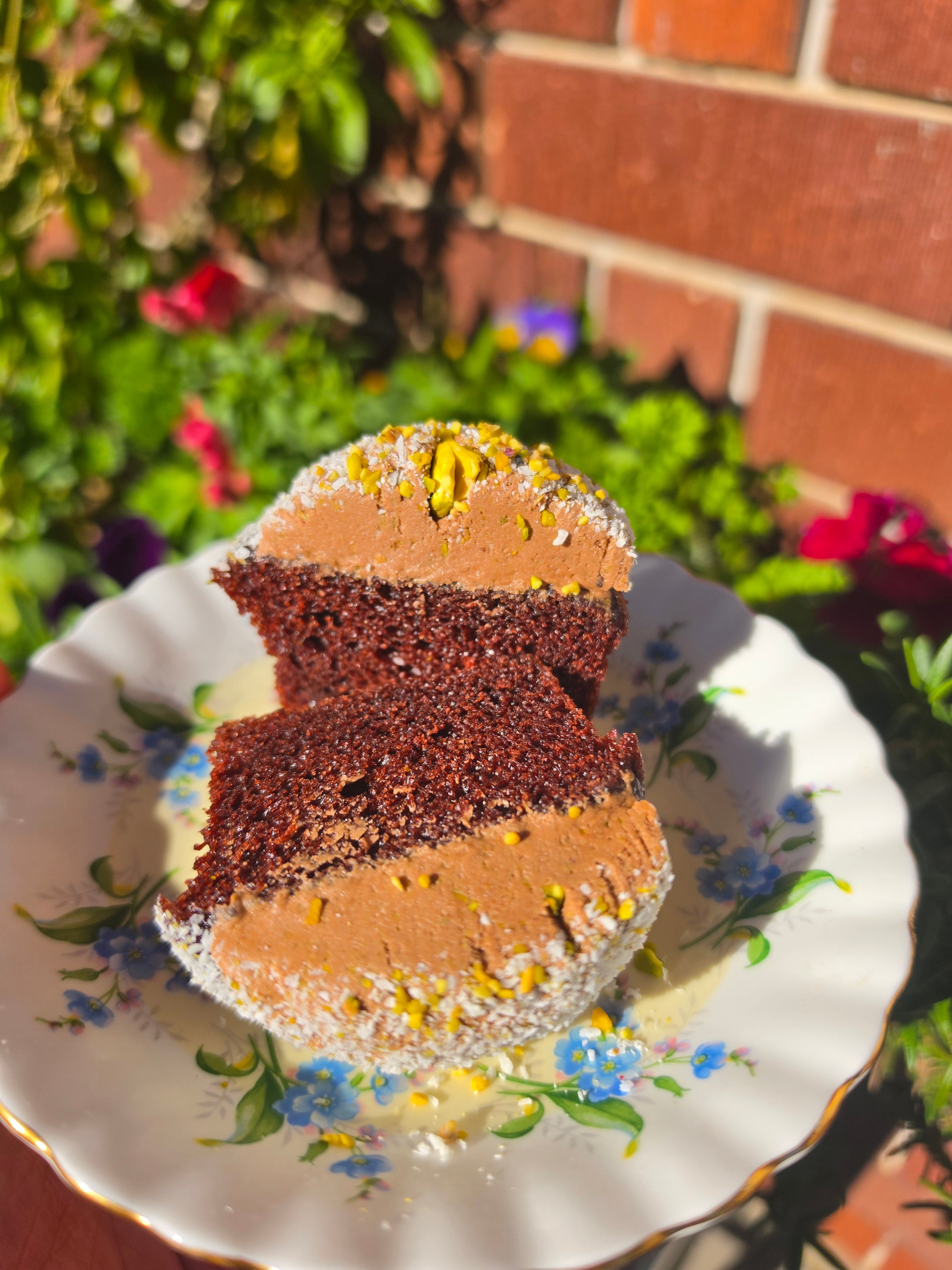 Pistachio choc cupcake (GF + Vegan)