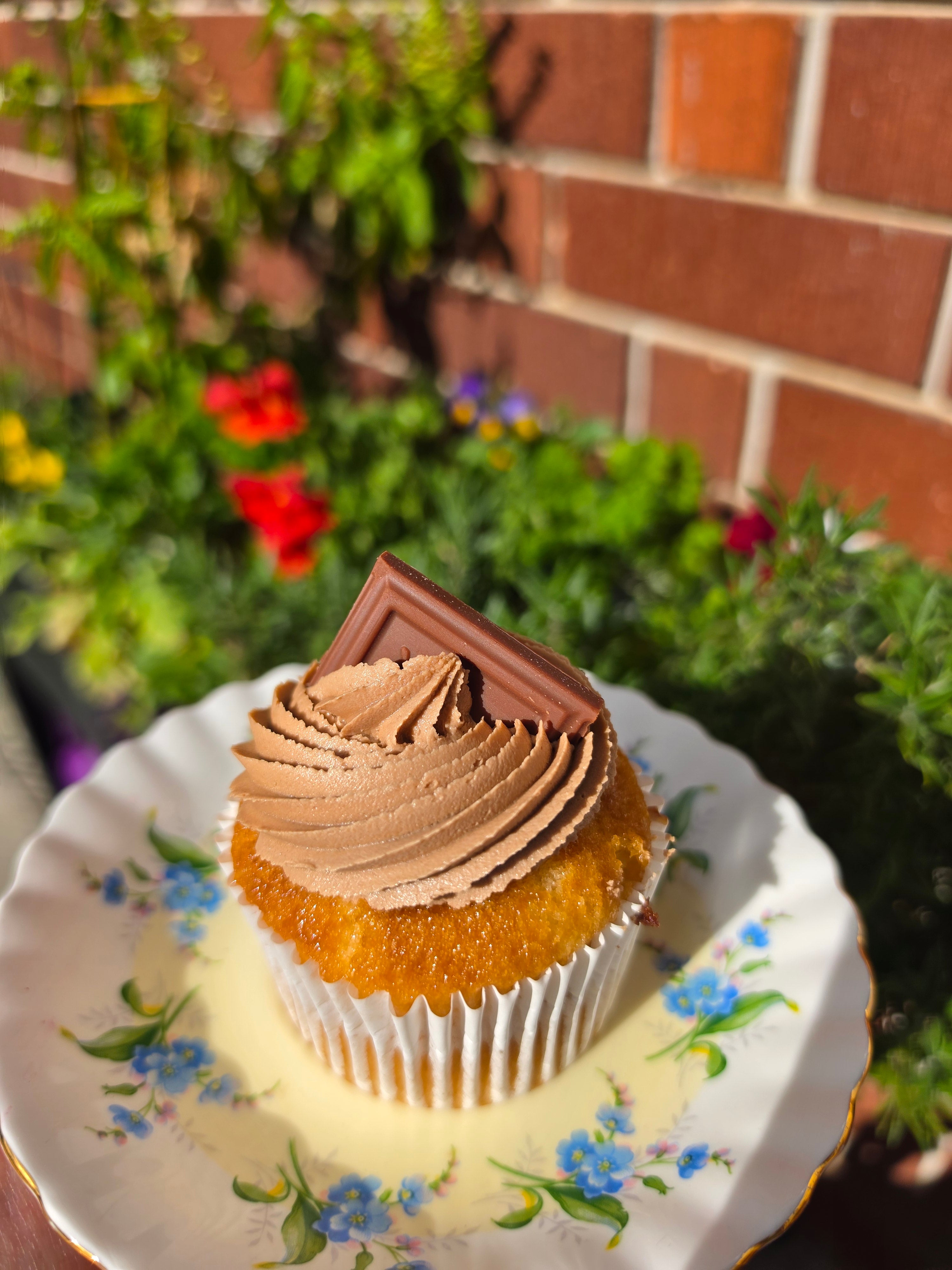 Vanilla chocolate cupcake (GF + Vegan)